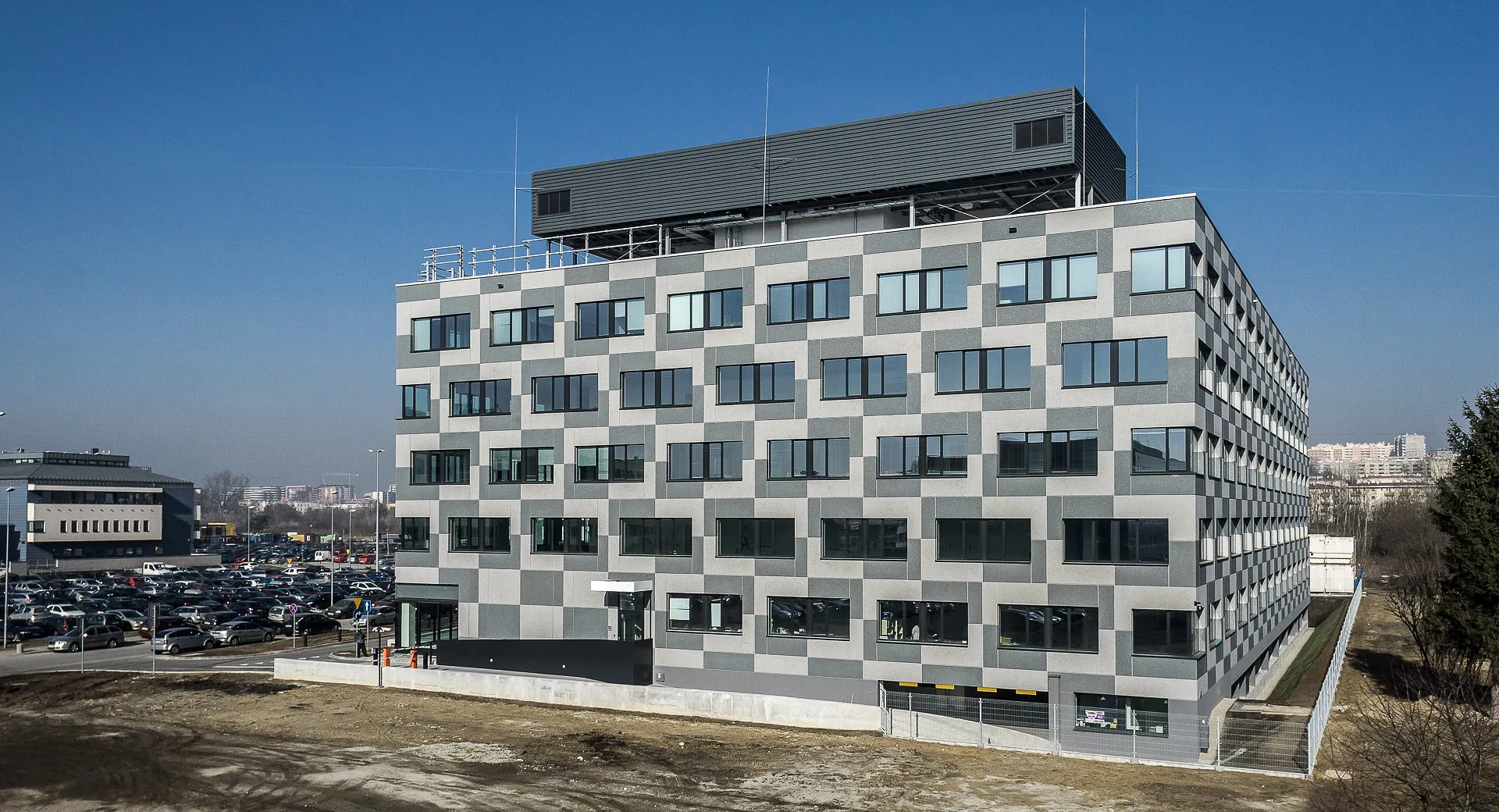 AVIA - office building — 6