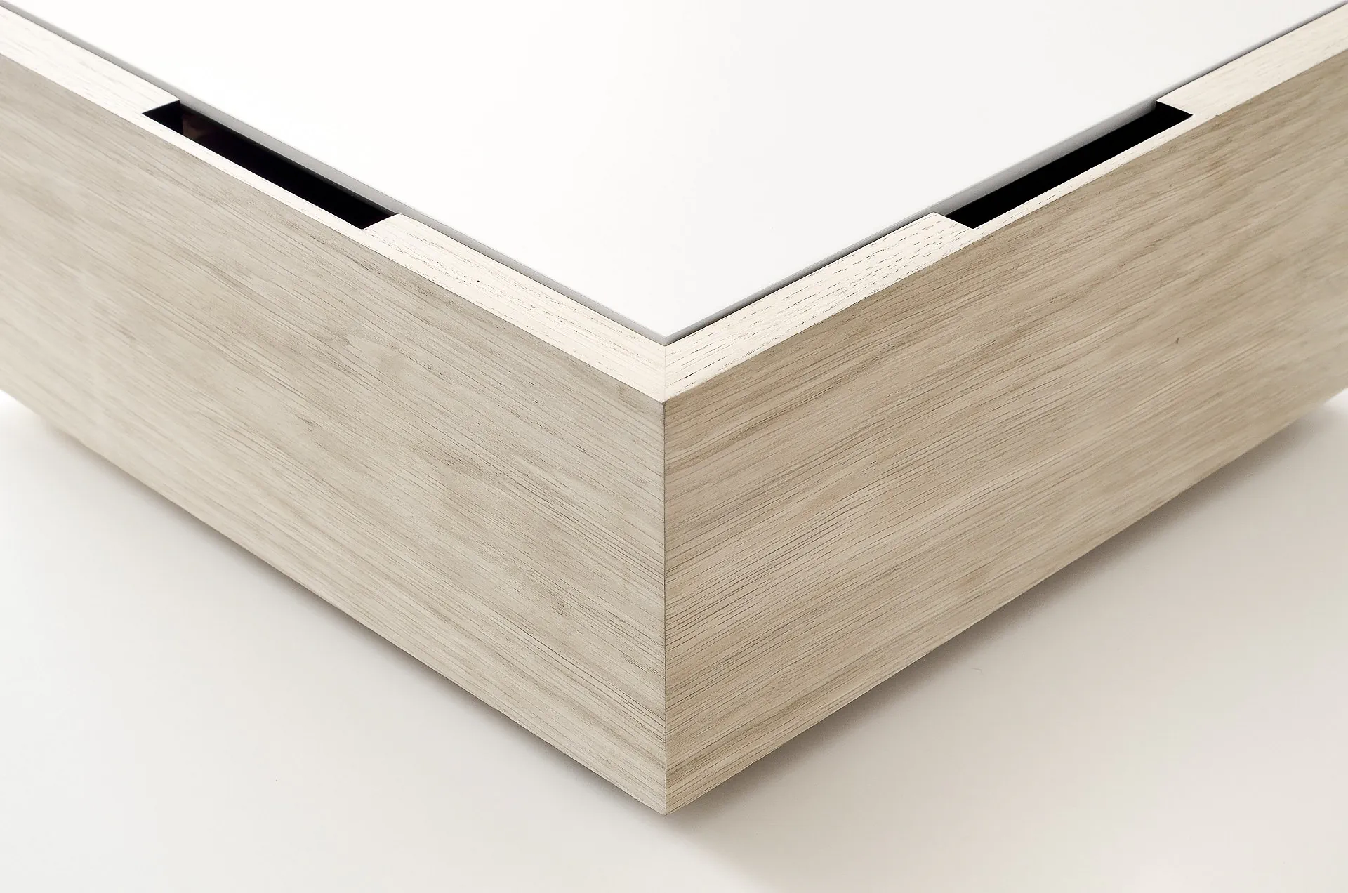 BOX INN — 2
