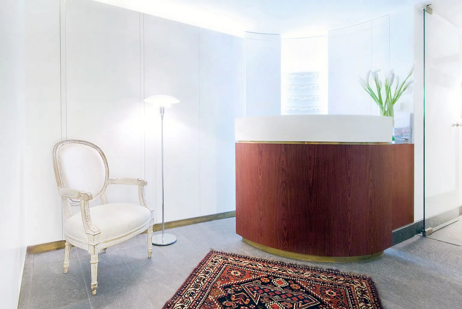 OFF WHITE business & leisure apartments — 3