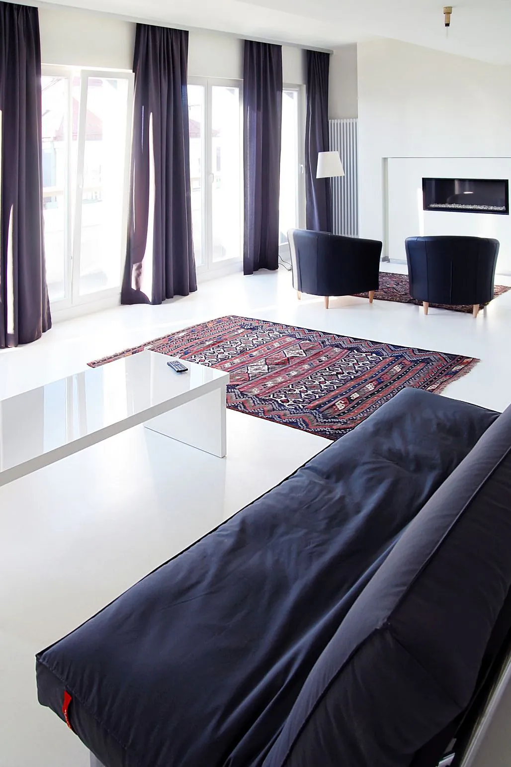 OFF WHITE business & leisure apartments — 5