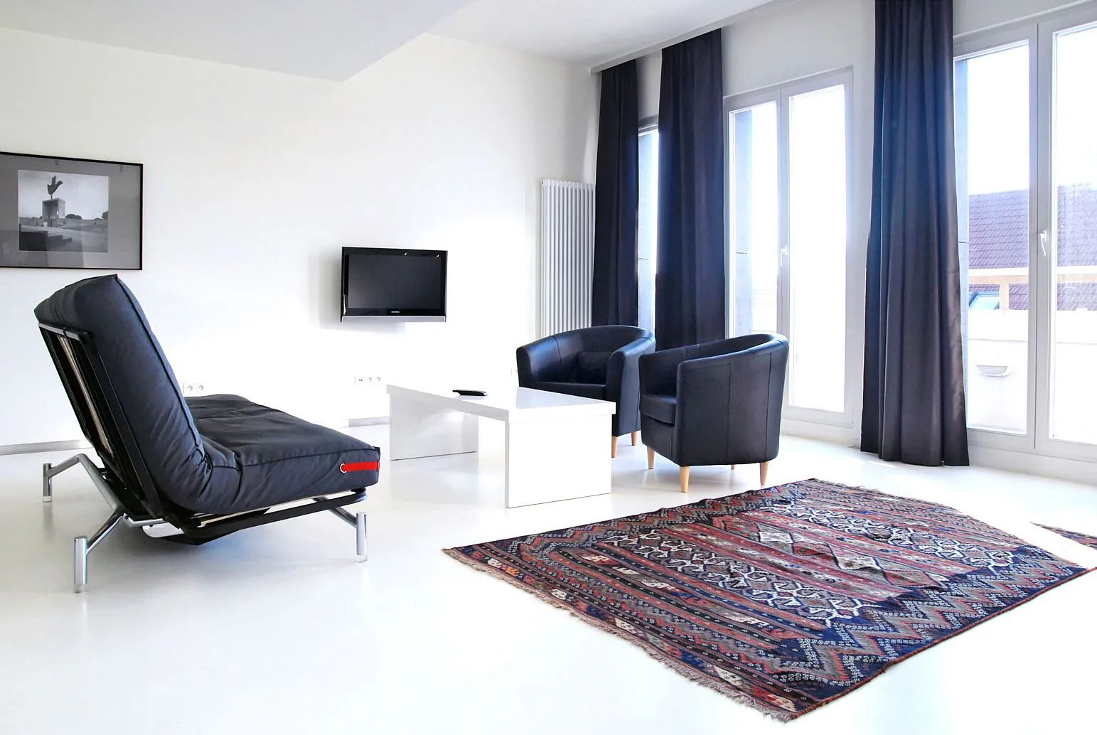 OFF WHITE business & leisure apartments — 6