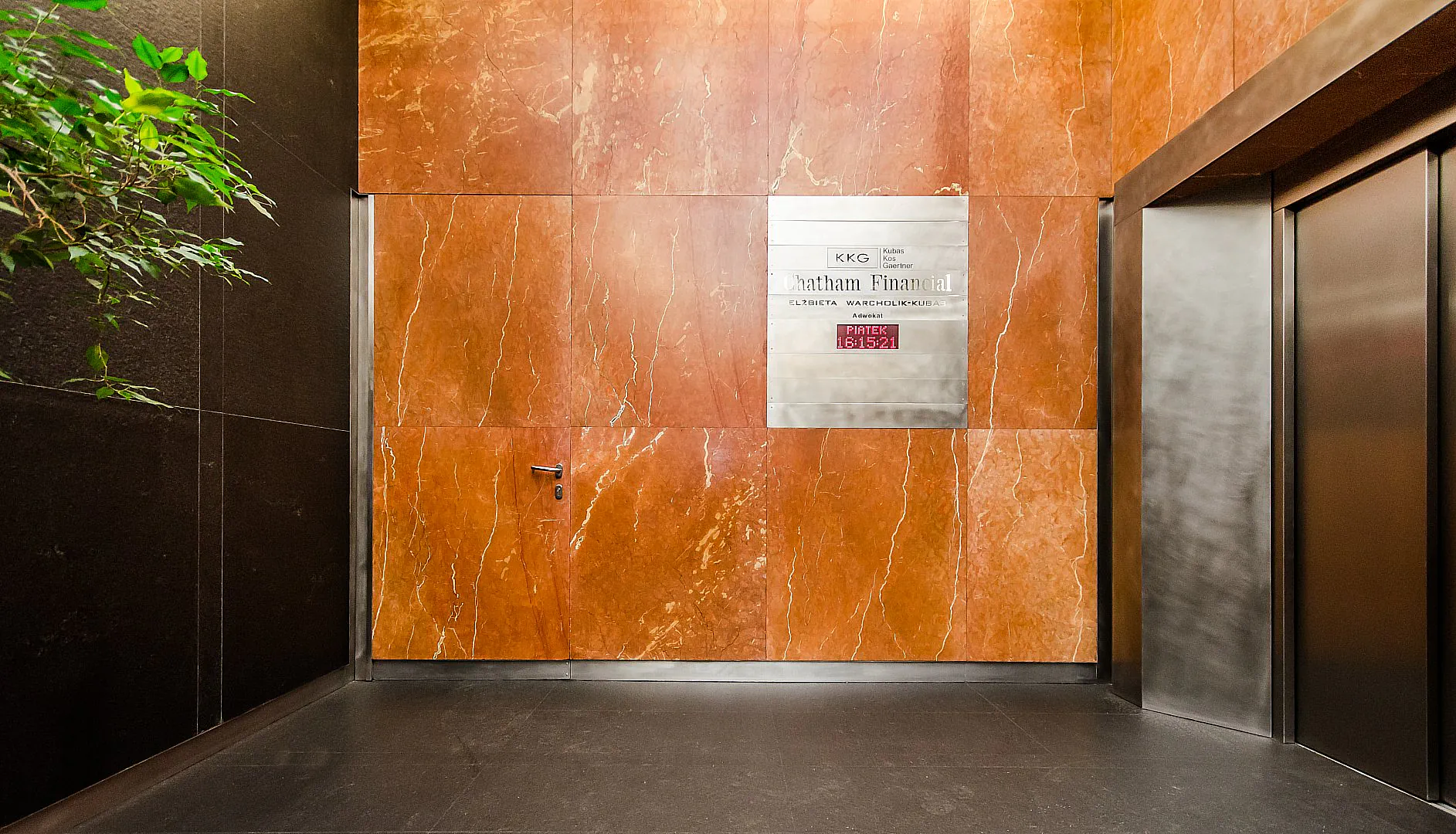 Rakowicka - Entrance & Lobby — 7