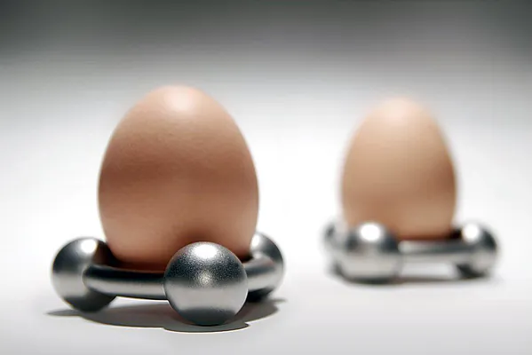 MOLECULE - EGG CUP - SERVIETTE HOLDER